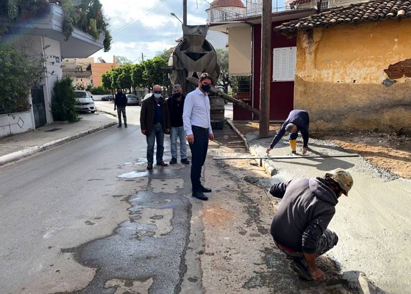 Διαμόρφωση πεζοδρομίων στη Μεσσήνη