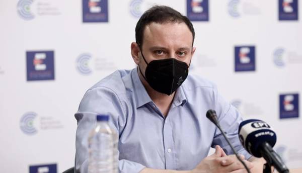 Μαγιορκίνης για τον κορονοϊό: Η πτωτική πορεία συνεχίζεται