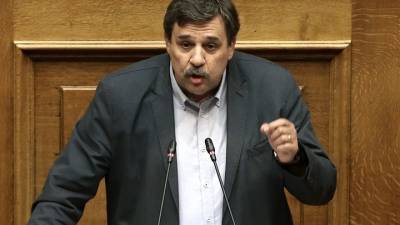 Αν. Ξανθός: Δεν επιτρέψαμε να μετατραπεί το προσφυγικό σε πρόβλημα δημόσιας υγείας