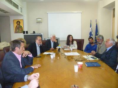 Κωλοτούμπα Νίκα για τα σκουπίδια 
