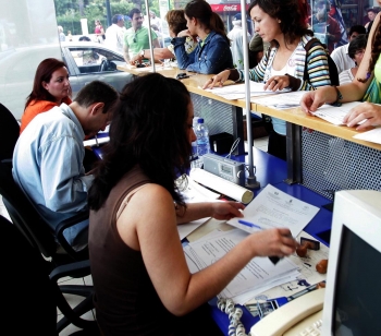 Ιδρύονται Κέντρα Εξυπηρέτησης Φορολογούμενων