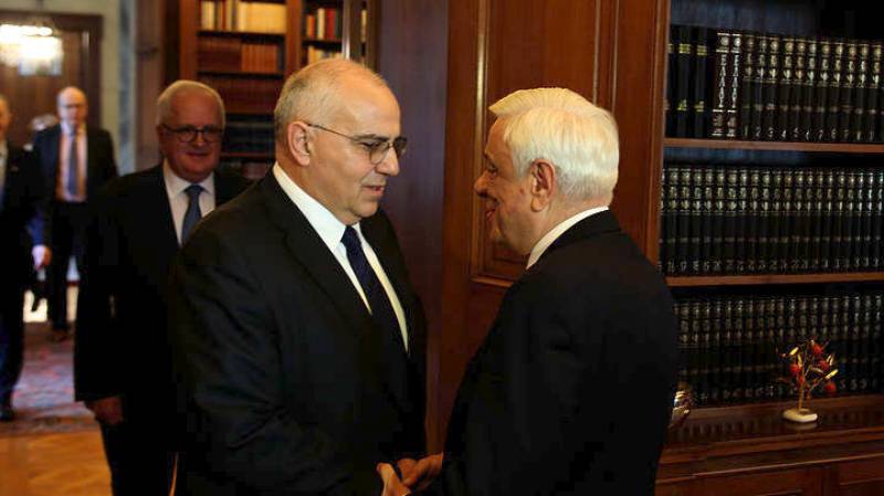 Συνάντηση του ΠτΔ με την Ελληνική Ένωση Τραπεζών