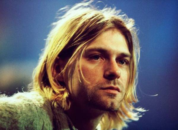 Η ζακέτα του τραγουδιστή των Nirvana Κερτ Κομπέιν πωλήθηκε σε δημοπρασία προς 334.000 δολάρια