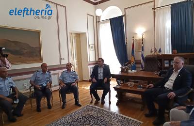 Στο δημαρχείο Καλαμάτας ο υπουργός Προστασίας του Πολίτη Τάκης Θεοδωρικάκος