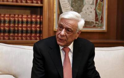 Ο Πρ. Παυλόπουλος στην ιερά μονή Αγίου Βλασίου στην Κορινθία