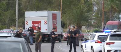 Πυροβολισμοί στο Μικρολίμανο με τραυματία – Χειροβομβίδες και όπλα στην κατοχή υπόπτου