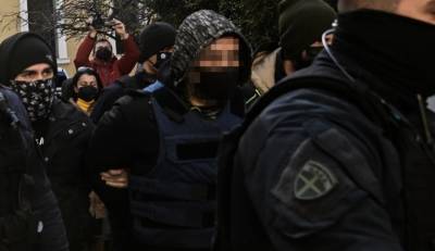 Αργυρούπολη: Συγκλονίζει η πρώην σύντροφος του 46χρονου - &quot;Με χτύπαγε στο κεφάλι μέχρι να λιποθυμήσω&quot; (βίντεο)