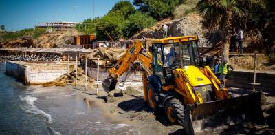 Αναστολή για κατεδαφίσεις σε αιγιαλό και παραλία - Πέρασε νυχτερινή τροπολογία