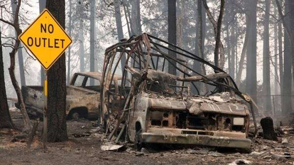 Τουλάχιστον 77 οι νεκροί από τις φονικές πυρκαγιές στην Καλιφόρνια - Στους 993 οι αγνοούμενοι