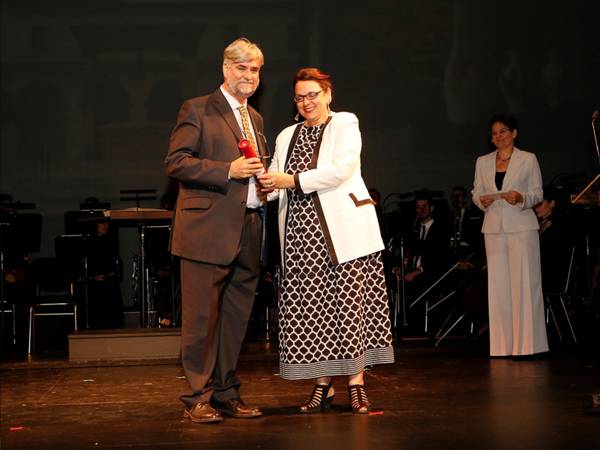 Απονομή βραβείου για το ναό στην Καστάνια 