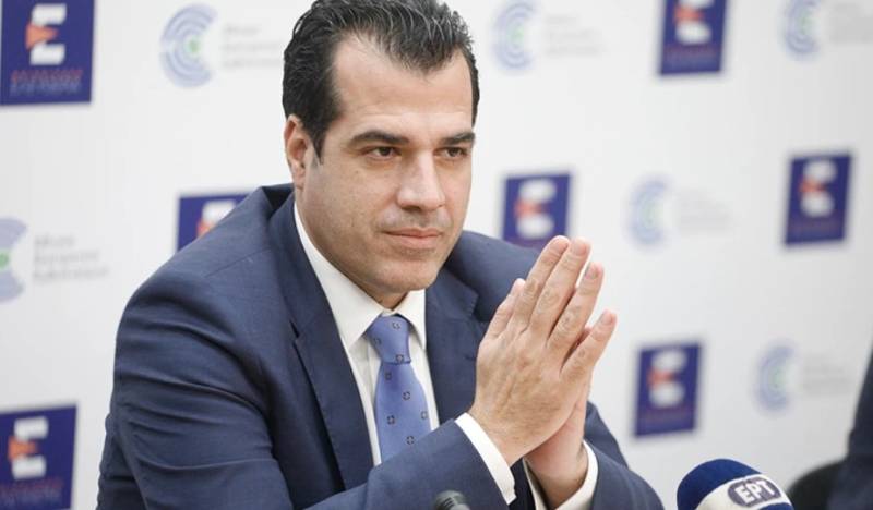 Πλεύρης: Δίκτυο ψυχολογικής υποστήριξης για τα θύματα των Τεμπών