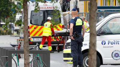 Βέλγιο: 4 νεκροί ύστερα από σύγκρουση σχολικού λεωφορείου με τρένο (βίντεο)
