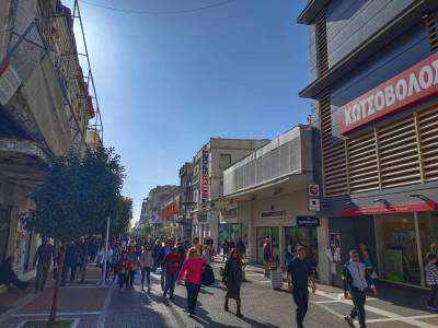 Καλαμάτα: Το ωράριο λειτουργίας των εμπορικών καταστημάτων - Ανοίγουν την Τετάρτη