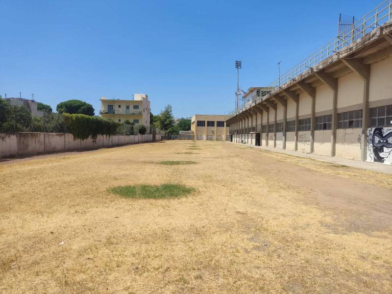 Εικόνα εγκατάλειψης στο Δημοτικό Στάδιο Καλαμάτας