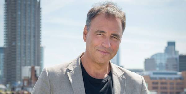 Anthony Horowitz: Η λέξη είναι φόνος