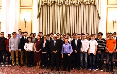 Ο Μεσσήνιος μαθητής Γιώργος Τζουμάκης στο Προεδρικό Μέγαρο