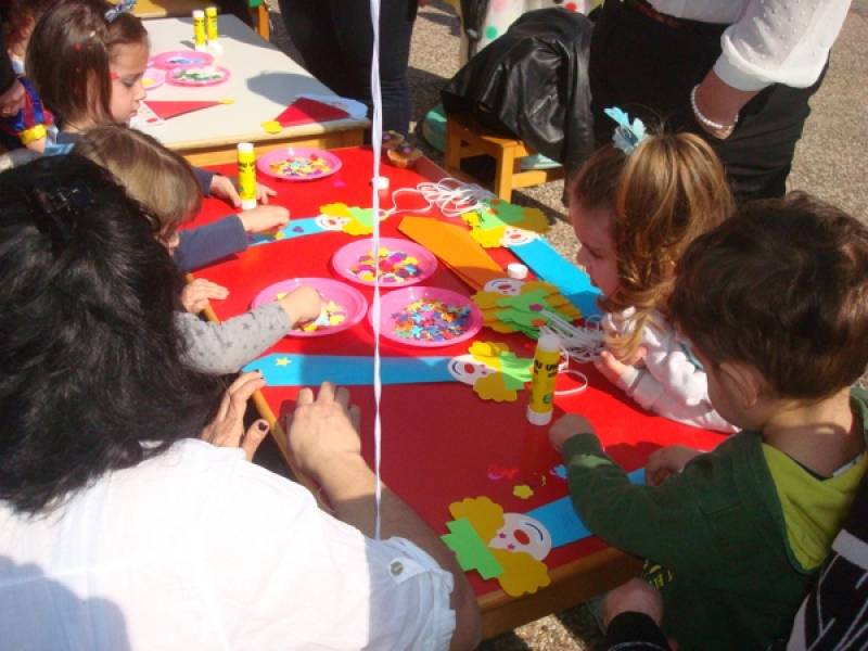 Κέφι και χαρά στο παιδικό καρναβάλι της Μεσσήνης