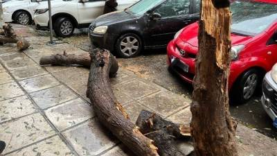 Ανεμοστρόβιλος προκάλεσε ζημιές σε διάφορα σημεία του Μεσολογγίου