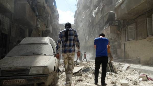 Συρία: Τουλάχιστον 30 άμαχοι νεκροί, 8.000 εκτοπισμένοι στην Ιντλίμπ από τη Δευτέρα