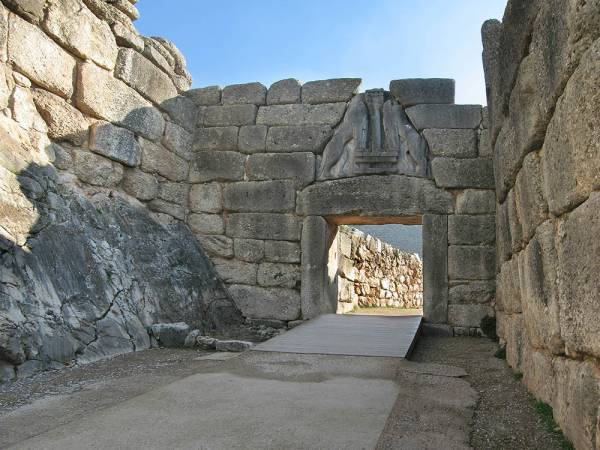Σύμφωνα με τα στοιχεία της ΕΛΣΤΑΤ για την Πελοπόννησο: Αδυναμία αξιοποίησης του αρχαιολογικού πλούτου