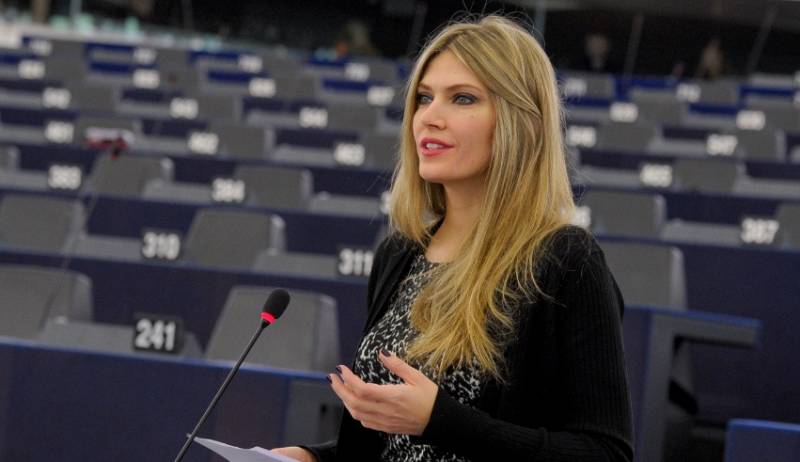 Η ευρωβουλευτής Εύα Καϊλή στην "Ε": «Να καταψηφιστούν τα κόμματα που εκμεταλλεύτηκαν την οικονομική κρίση»