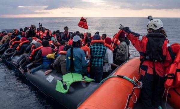 Sea Watch: Περίπου 150 μετανάστες διασώθηκαν τις τελευταίες δύο μέρες στην κεντρική Μεσόγειο