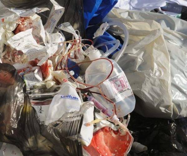 Διαμαρτύρονται για μολυσματικά απόβλητα Αντικάλαμος και Σπερχογεία