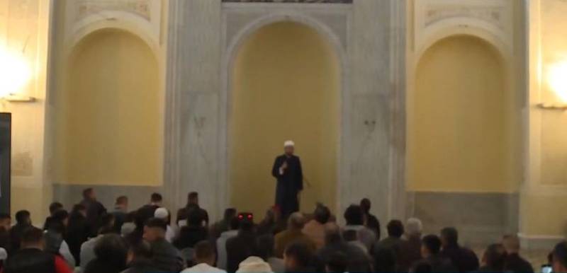 Θεσσαλονίκη: Άνοιξε το Γενί τζαμί για το Μπαϊράμι για πρώτη φορά μετά το 1922 (βίντεο)