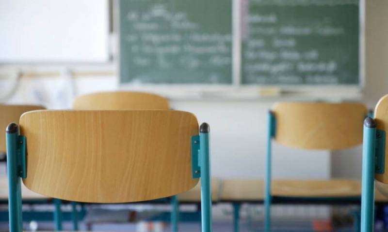 Η εκπαίδευση είναι προτεραιότητα μόνο στα λόγια