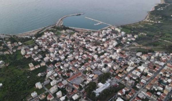 Γόντικας: “Το έργο στο λιμάνι Κυπαρισσίας έχει καταντήσει γεφύρι της Αρτας”