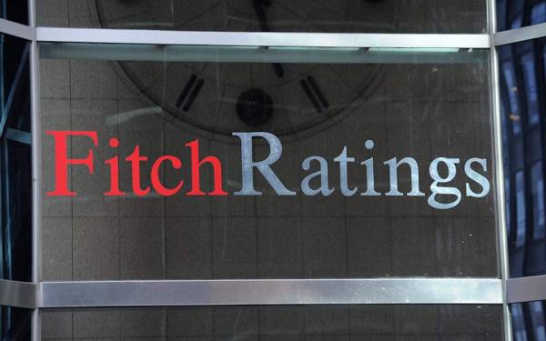 Fitch: Θετικό το σχέδιο «Ηρακλής» για το αξιόχρεο των τραπεζών