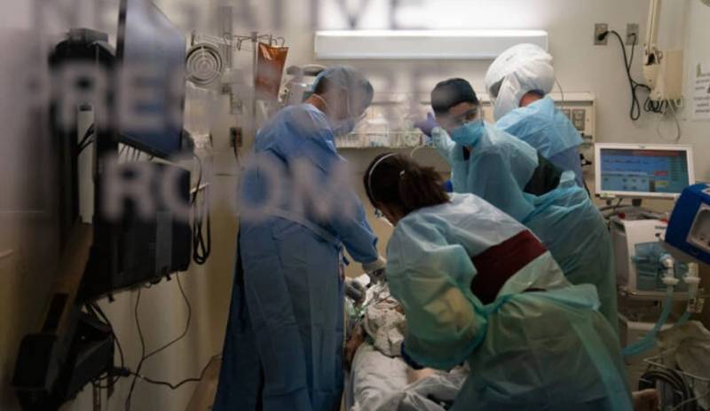 ΗΠΑ: Αναζωπύρωση της πανδημίας - Πάνω από 100.000 οι ασθενείς στα νοσοκομεία