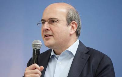 Χατζηδάκης: Οι εκκρεμείς συντάξεις έχουν πέσει στις 60.000 φέτος - Στόχος να εκδίδονται μέσα σε 3 μήνες