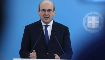 Χατζηδάκης: Η κυβέρνηση τιμά την Εργατική Πρωτομαγιά με το έργο της