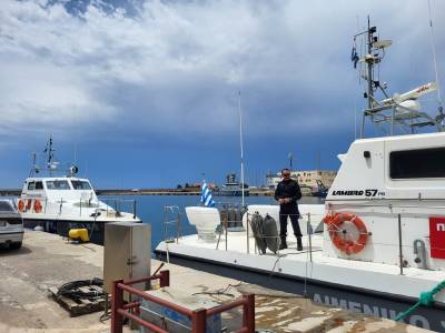 Πολύνεκρο ναυάγιο: Συνεχίζονται οι έρευνες, αλλά δυσκολεύουν λόγω καιρού