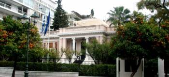 Μαξίμου: Ο Σαμαράς κατασκευάζει ανεμόμυλους