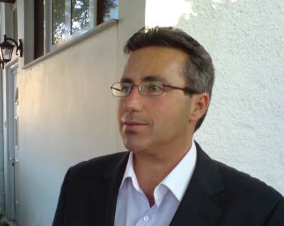 Ο Λάκωνας συγγραφέας Παναγιώτης Καραμούζης στην &quot;Ε&quot;: «Το παρελθόν είναι οδοδείκτης για παρόν και μέλλον»