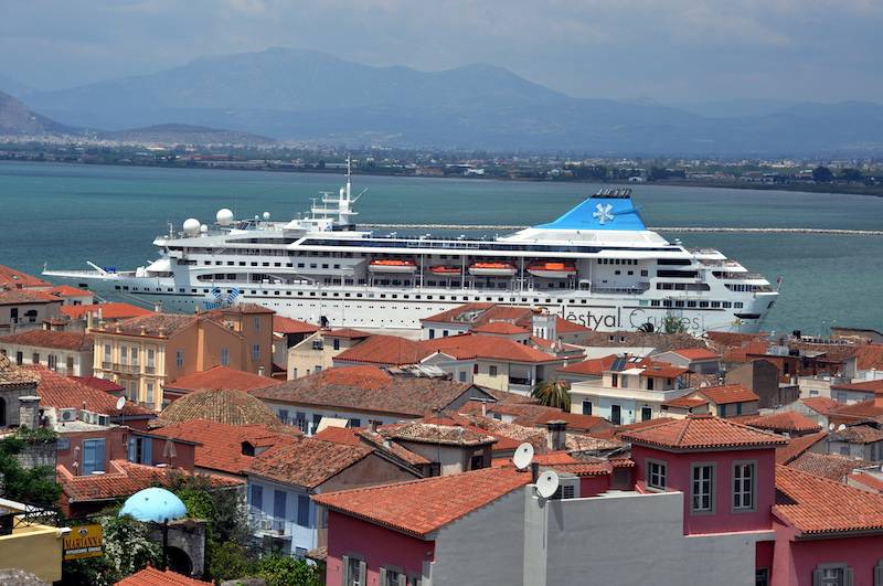 Ενταση και έγκριση για την τουριστική προβολή στο Περιφερειακό Συμβούλιο Πελοποννήσου