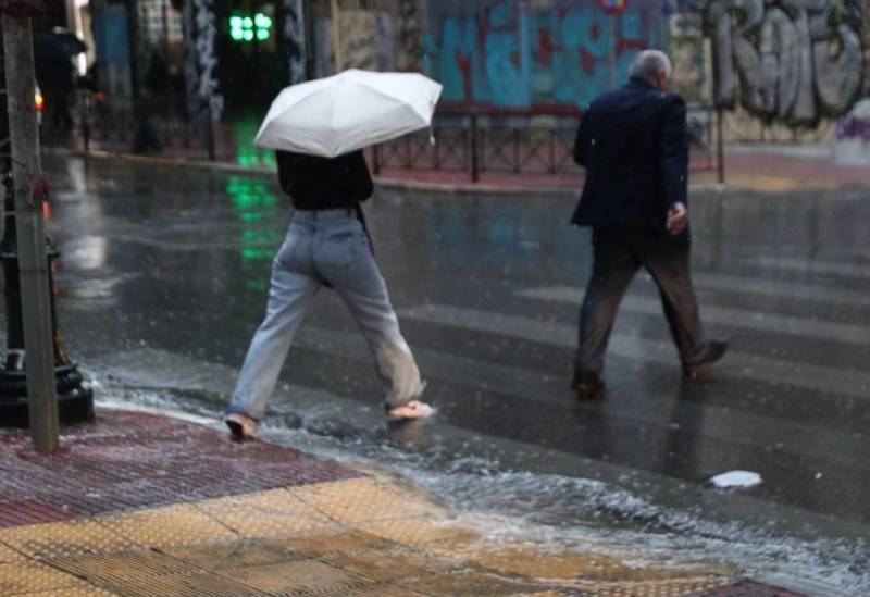 Έρχεται αλλαγή του καιρού με καταιγίδες και πτώση θερμοκρασίας - Πού θα «χτυπήσουν» τα φαινόμενα
