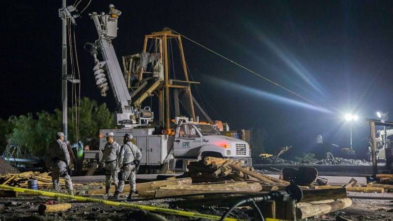 Παγιδευμένοι ανθρακωρύχοι στο Μεξικό: Άκαρπη προσπάθεια δύτη να μπει σε πλημμυρισμένη στοά