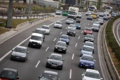 Παρατείνεται κατά δύο μήνες η προθεσμία για τα τέλη κυκλοφορίας