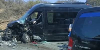 Σύγκρουση δύο τουριστικών βαν επί του ΒΟΑΚ
