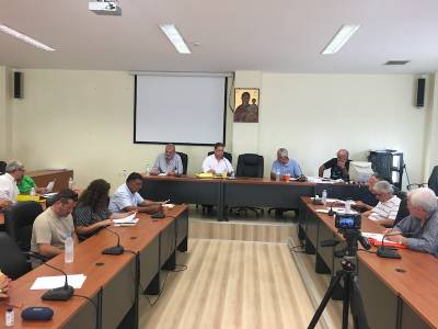 Δημοτικό Συμβούλιο Τριφυλίας: Για μια ακόμα φορά βαριές εκφράσεις και εκατέρωθεν βολές (βίντεο)