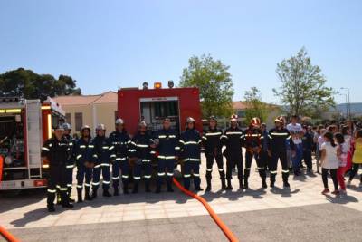 Πυροσβεστική άσκηση στο Λύκειο Φιλιατρών (βίντεο-φωτογραφίες)