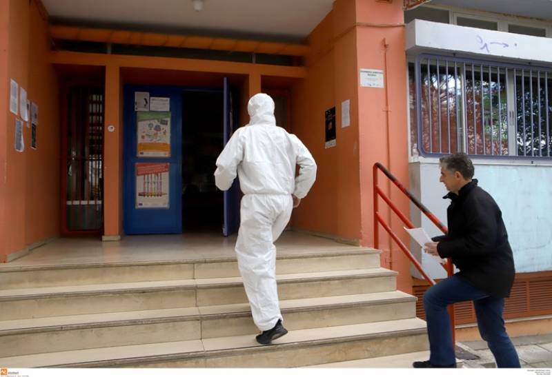 Κλείνει για 14 ημέρες το 105ο Δημοτικό Σχολείο Θεσσαλονίκης - Θετικός στον κορονοϊό ο γιος της 38χρονης