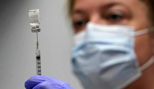 Κορονοϊός: Έρευνα αποδεικνύει ότι ο εμβολιασμός ρίχνει κατά 90% τον κίνδυνο νοσηλείας στους άνω των 50 ετών