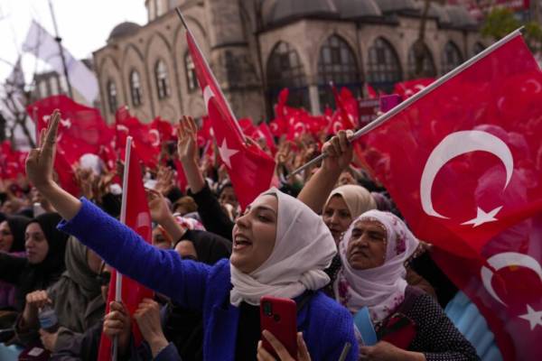 Τουρκία: Ακραία πόλωση λίγο πριν τις εκλογές