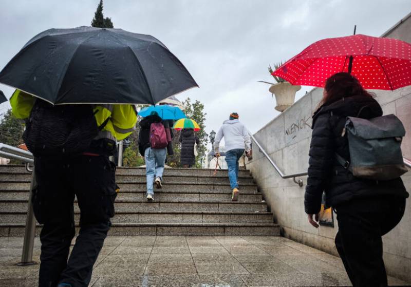 Κορυφώνεται την Τρίτη η κακοκαιρία – Επικαιροποιήθηκε το έκτακτο δελτίο επιδείνωσης του καιρού (βίντεο)