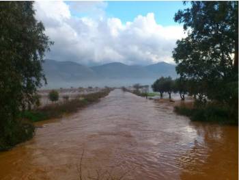 Εντονες βροχοπτώσεις προκάλεσαν προβλήματα στους Μολάους