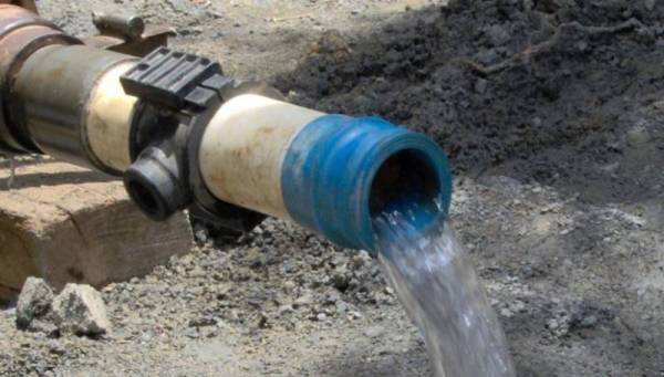 Έσπασε ο κεντρικός αγωγός ύδρευσης: Χωρίς νερό μεγάλο μέρος της Καλαμάτας